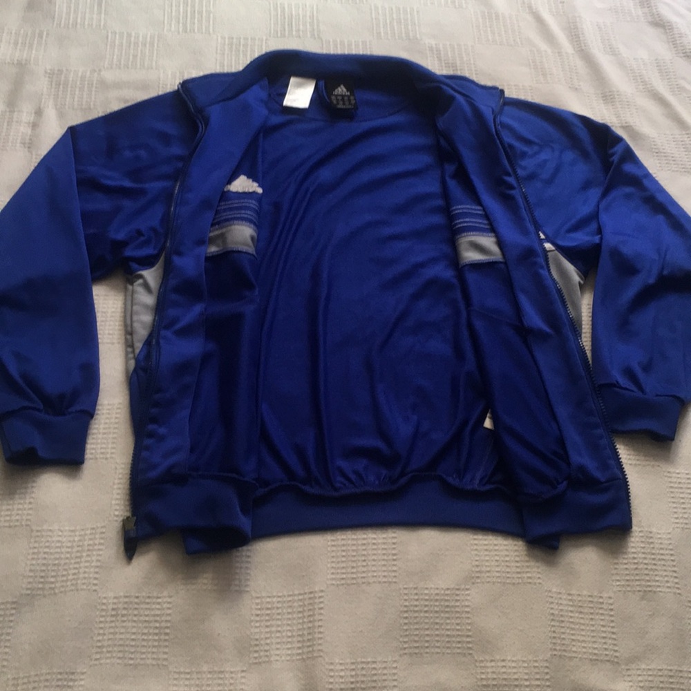 Adidas sweater - Picture 3 of 4